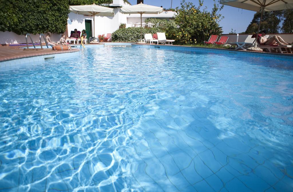 Gallo Nero Hotel SantʼAndrea